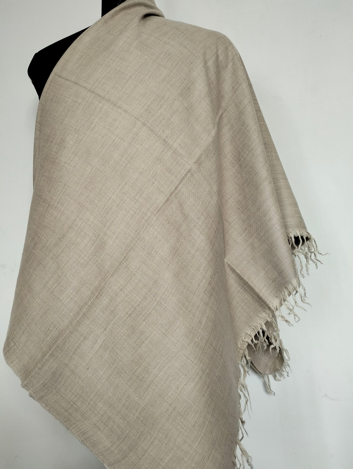 Hand weaved 100% Kashmiri pashmina extra large meditation shawl.