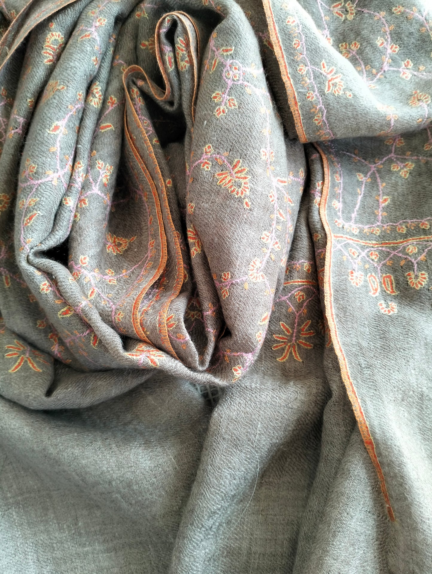 Handmade Needle work sozni embroidered Kashmir women shawl, weddingShawl, Valentine's gift, anniversarygift, cashmere Shawl, Natural pashmina scarf