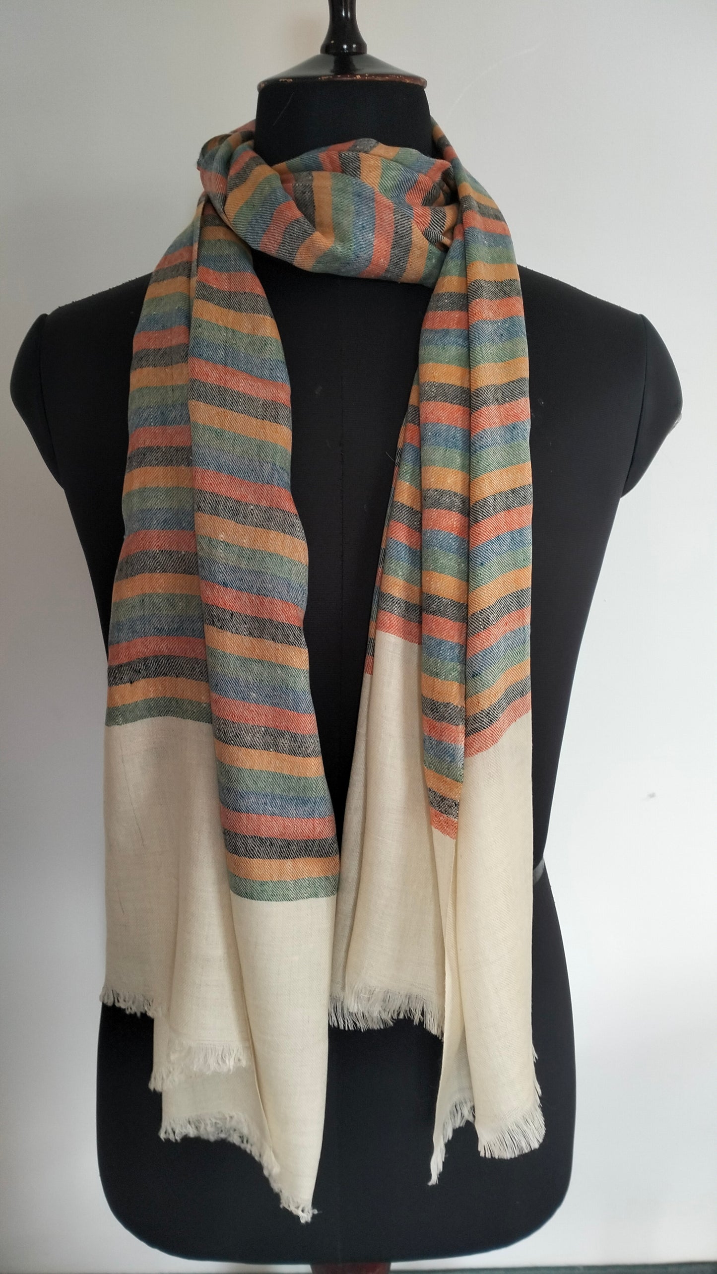 Fashionable unisex ultra-luxuriously warm, fine and soft travel wrap, personalised scarf, party outfit pure Pashmina kashmiri shawl