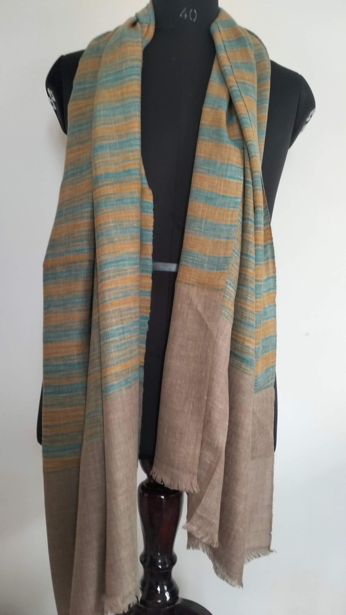 Fashionable unisex ultra-luxuriously warm, fine and soft travel wrap, personalised scarf, party outfit pure Pashmina kashmiri shawl