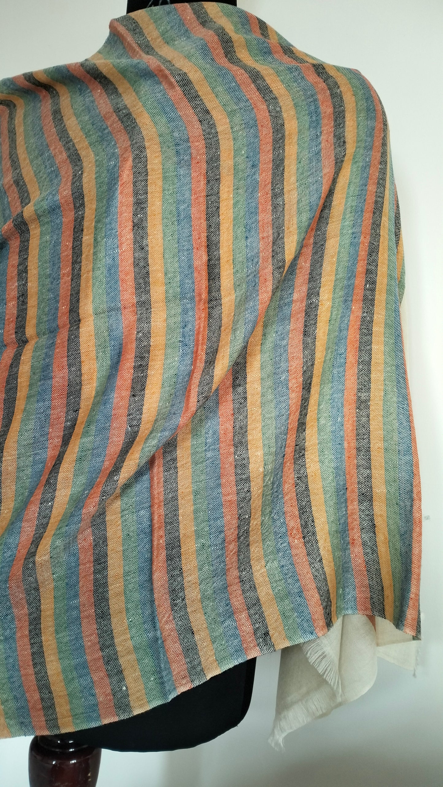 Fashionable unisex ultra-luxuriously warm, fine and soft travel wrap, personalised scarf, party outfit pure Pashmina kashmiri shawl