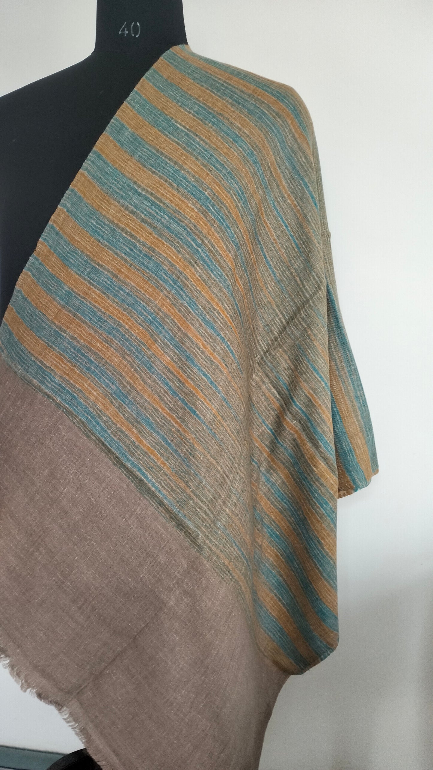 Fashionable unisex ultra-luxuriously warm, fine and soft travel wrap, personalised scarf, party outfit pure Pashmina kashmiri shawl