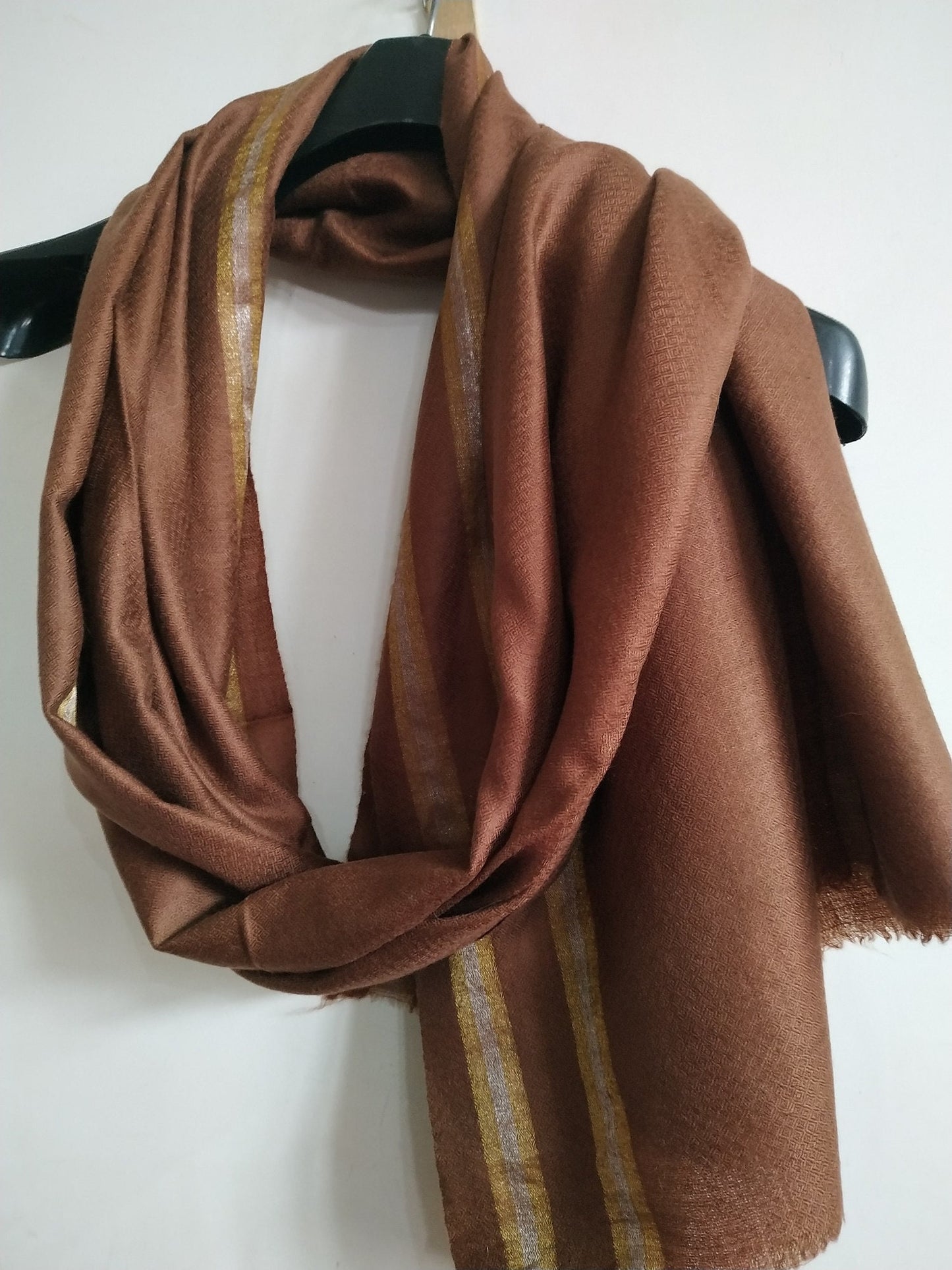 100% Cashmere | Handloomed | Women Scarf/Shawl | Finest Kashmir Pashmina Fabric || 2 ply | 140 yarn count  | Gold And Silver Zari Stripes