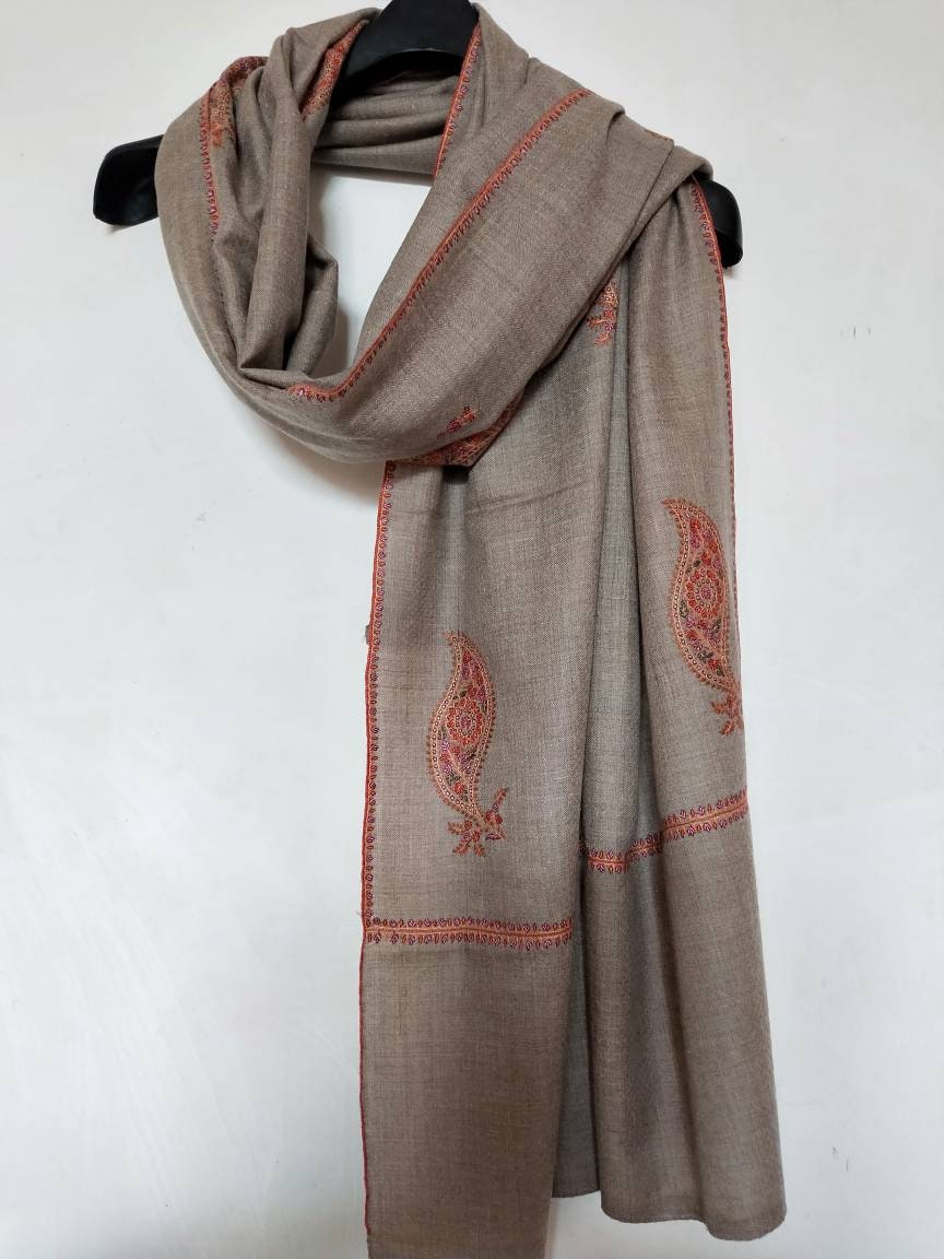 Handcrafted Sozni embroidered kashmir pashmina natural color shawl, luxurious and niche and premium quality  wedding scarf,