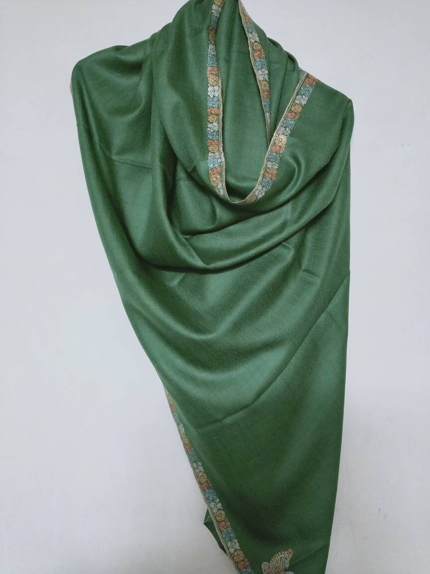 Handweaved and handembroidered finest quality Kashmir pashmina multicolor sozni embroidery shawl, Bridesmaid, anniversary wrap