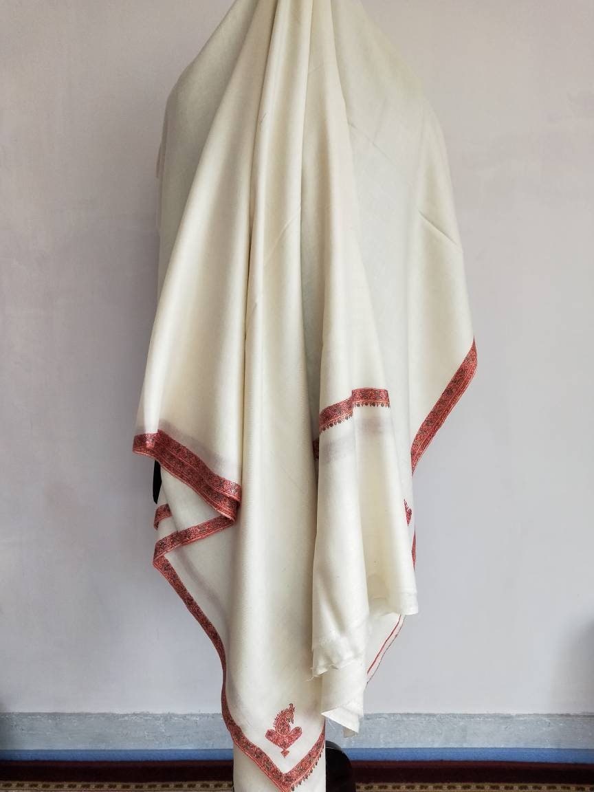 Pure and original premium Cashmere extra large sozni embroidered schal,white  kashmiri pashmina meditation shawl luxurious and soft cashmere