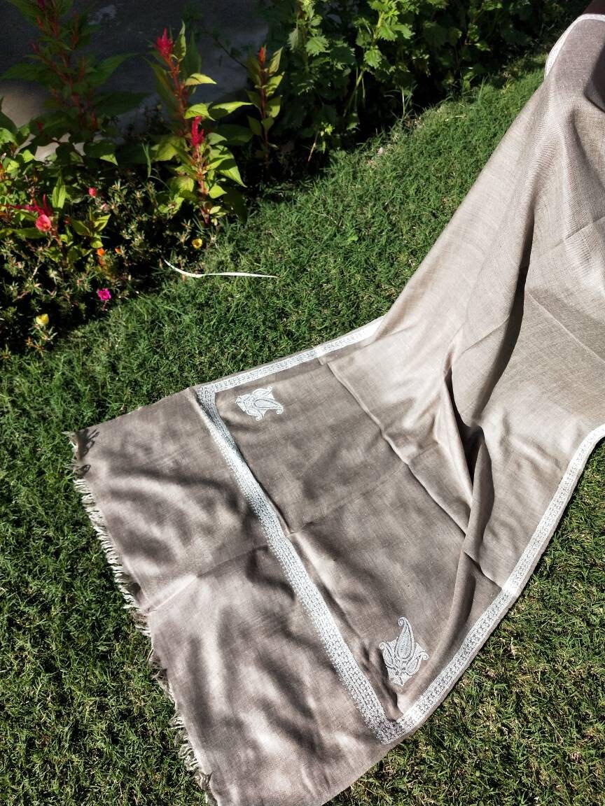 Hand woven Kashmiri pashmina heirloom Tan shawl with silver tilla, any-occasion shawl, silhouettes party vibe oversized wrap 75 x 205 cm