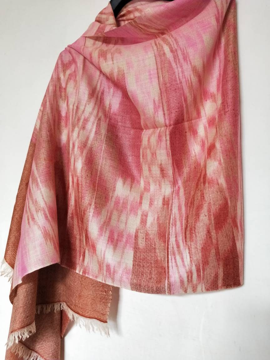 Hand woven Kashmiri pashmina heirloom pink and maroon rich tone supersoft travel wrap, any-occasion shawl, silhouettes party vibe oversized
