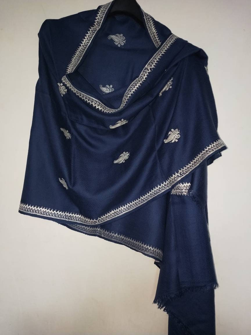 Hand woven Kashmiri pashmina heirloom black shawl with Golden tilla, any-occasion shawl, silhouettes party vibe oversized wrap 75 x 205 cm