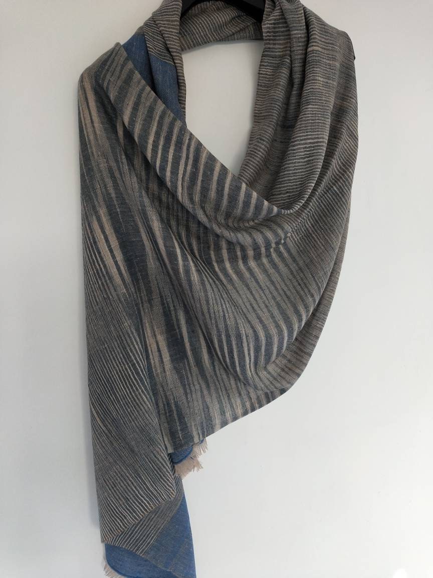 Christmas Vintage pashmina scarf ikat shawl, diamond weave shawl, mother's day gift, super soft and luxurious feel, original kashmiri shawl