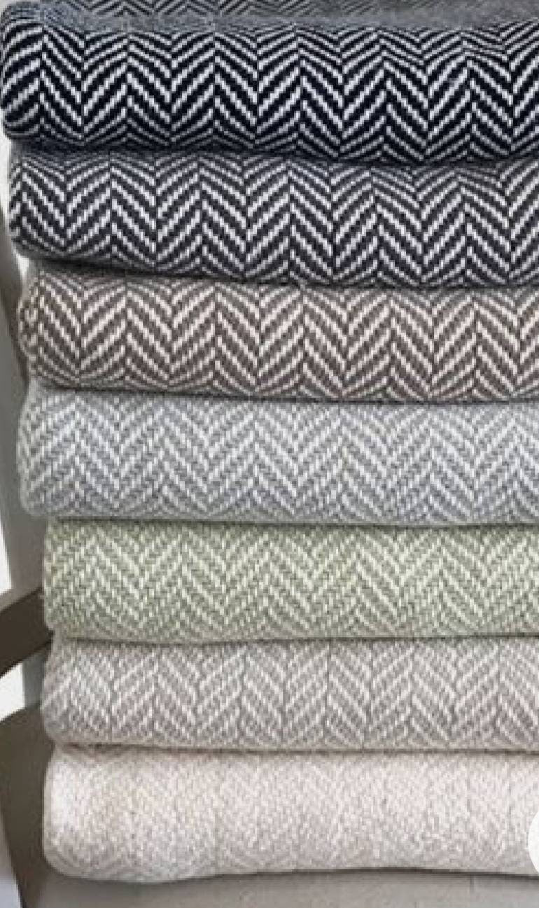 Luxuriously warm oversized  natural and sustainable Handcrafted Pure Kashmir pashmina Blanket, christmas shawl, new year gift