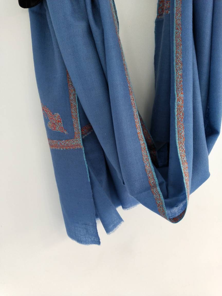 Handwoven and hand embroidered 100% pure changthangi kashmir pashmina light blue color shawl, Evening wrap, luxuriously soft