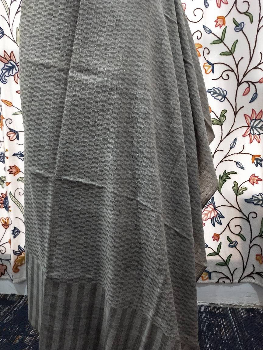 Handcrafted window weave reversible kashmir pashmina big shawl, meditation wrap scarf, wedding bridesmaid gift, Luxurious and warm