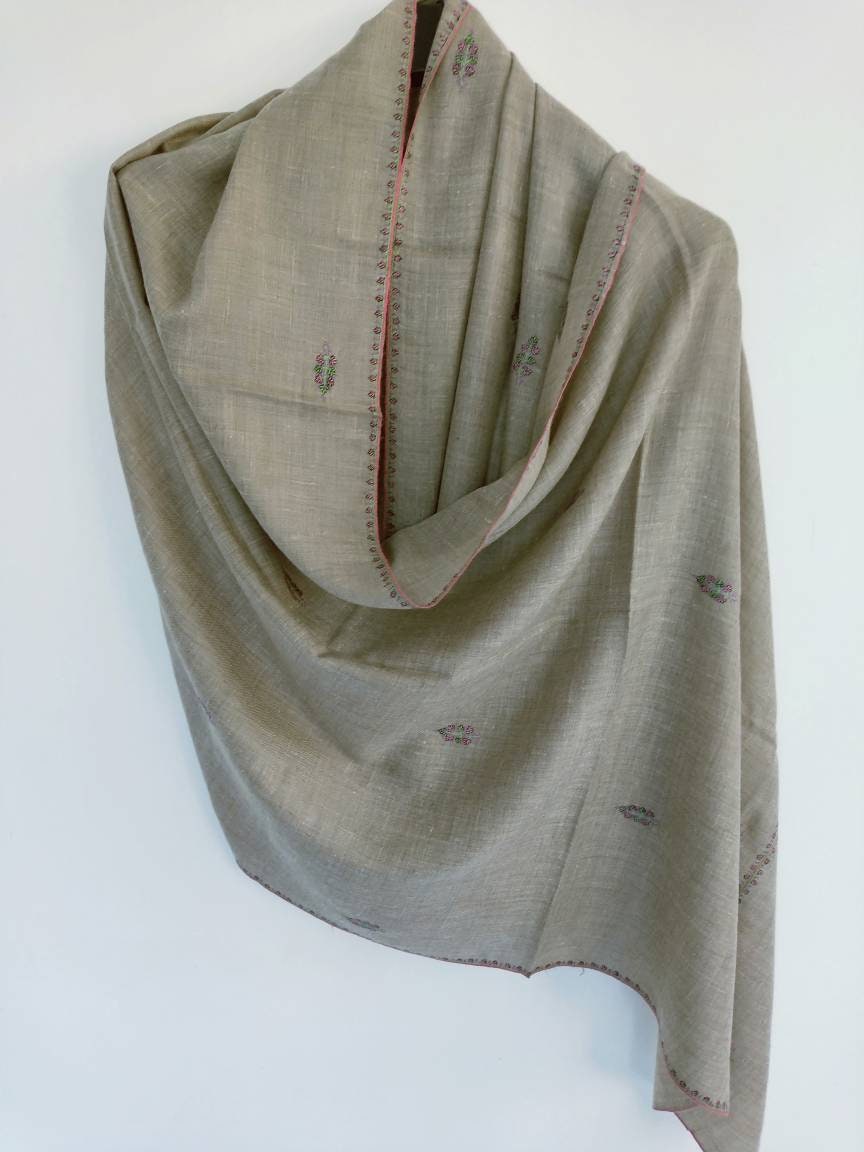 Handcrafted wedding accessory kashmiri pashmina sozni  bootah embroidered shawl, wedding present, Gift for Bride, Bridal gift Bachelorette