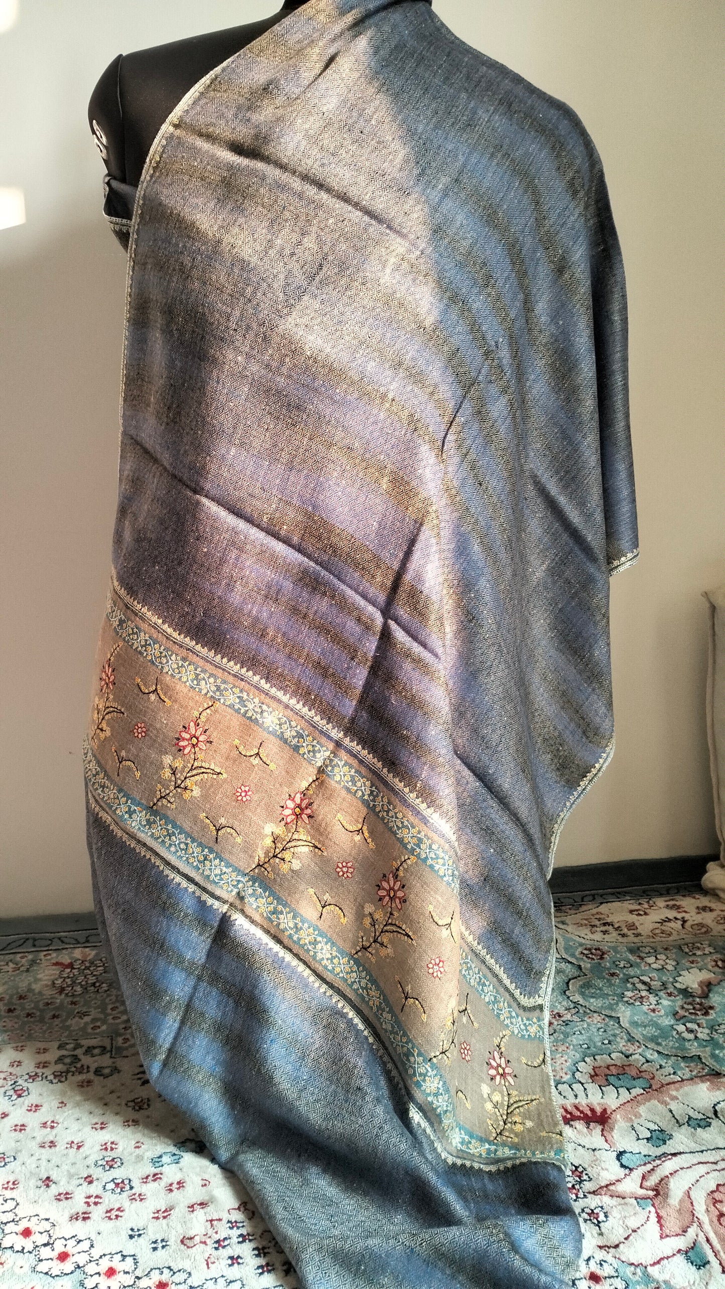 Handcrafted modern design very versatile cashmere scarf, Hand Embroidered Kashmiri pashmina, original and purest ikat pattern pashmina Stole