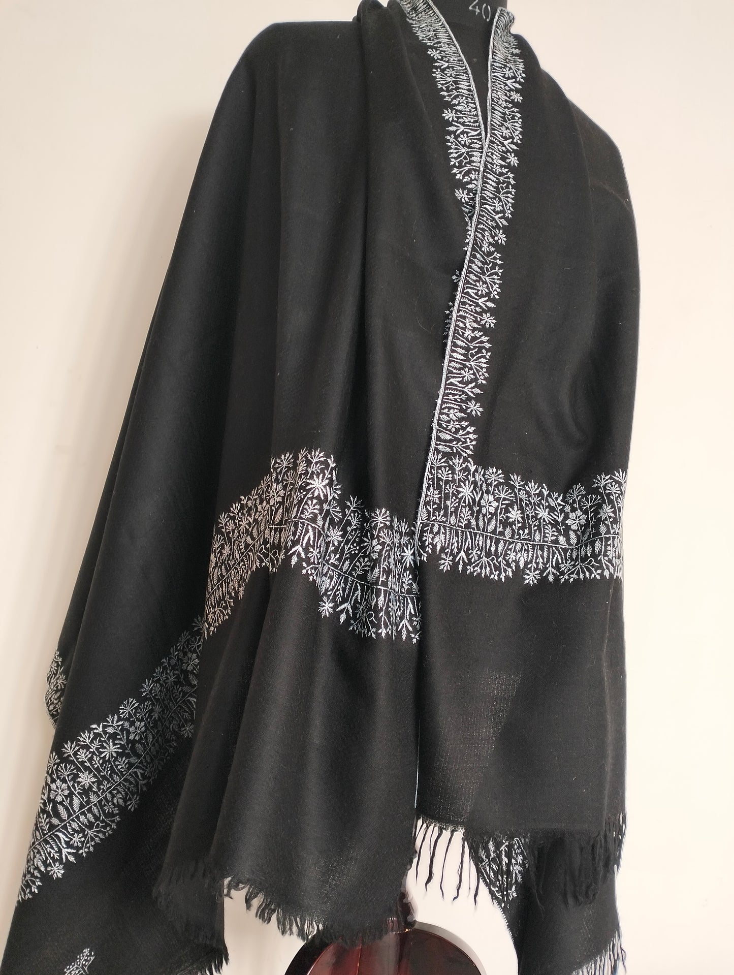 Handmade Premium kashmir Black Pashmina Shawl, classic  tone embroidery, wedding shawl