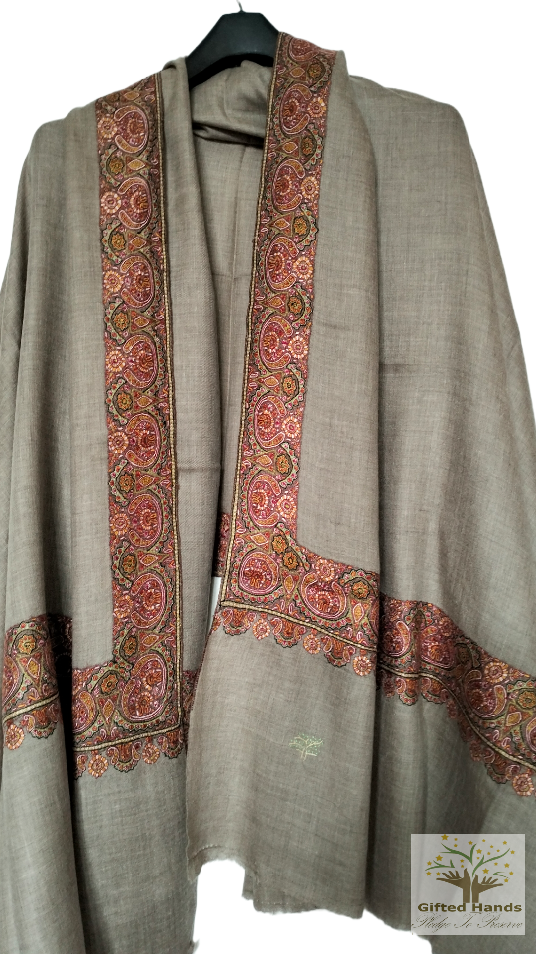 Handmade Premium kashmir Pashmina Shawl, classic embroidery on a Natural pashmina Fabric