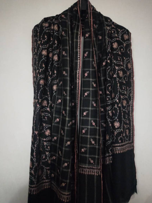 Handcrafted floral pattern with booti Black color kashnir pashmina shawl, ultraluxurious, light and soft travel wrap,