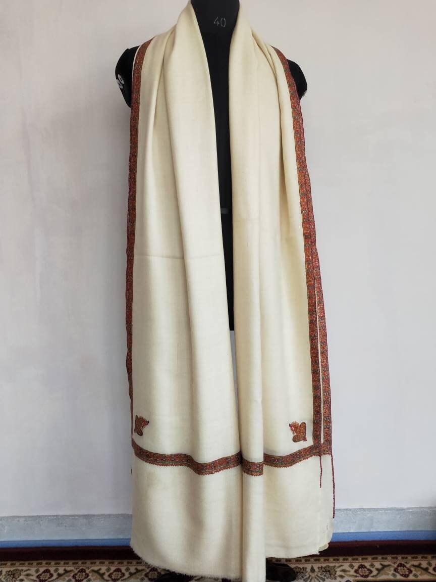 Pure and original extra large 140 x 275 sozni embroidered kashmir pashmina meditation wrap,soft cashmere pure white shawl.