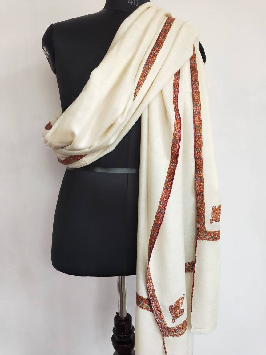 Pure and original extra large 140 x 275 sozni embroidered kashmir pashmina meditation wrap,soft cashmere pure white shawl.