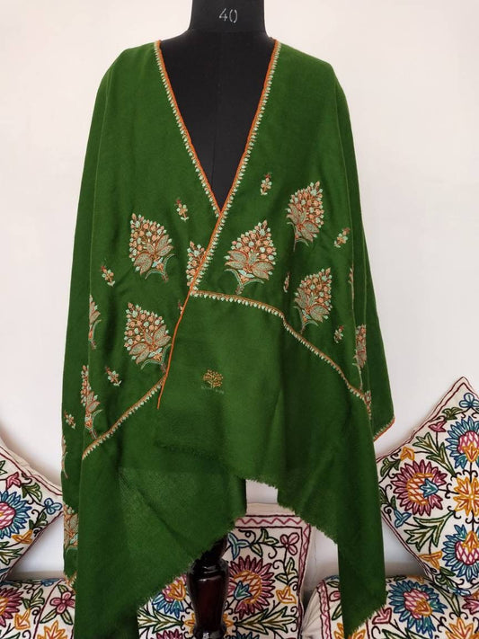 Handcrafted Pashmina Green meditation shawl, sozni embroidered changthangi Pashmina wool kashmiri robe, soft and luxurious Fashion scarf